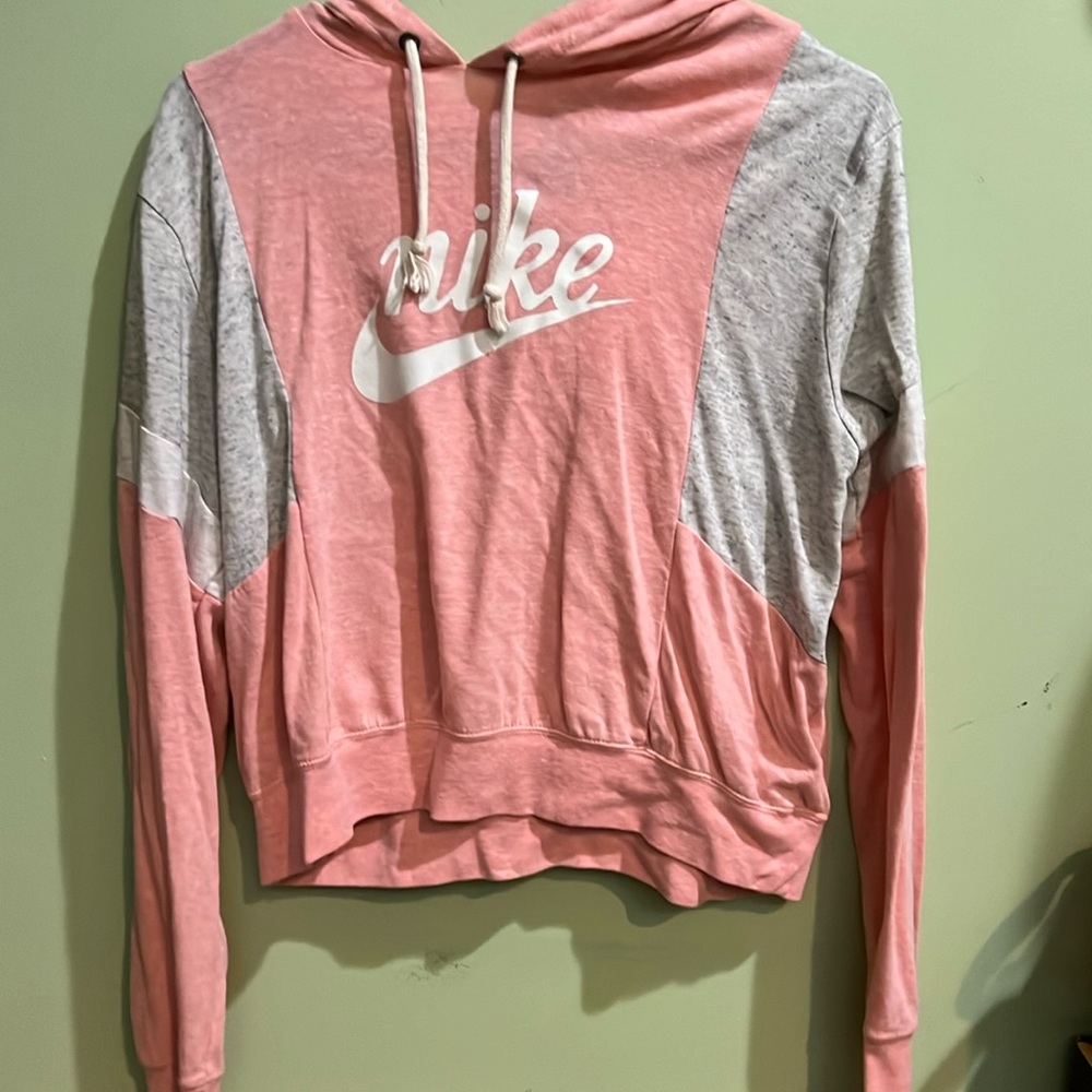 medium pink nike hoodie